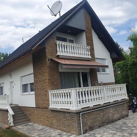 Villa Wolf Vendeghaz Balatonkeresztúr Exterior foto
