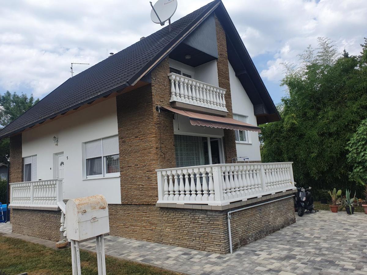 Villa Wolf Vendeghaz Balatonkeresztúr Exterior foto